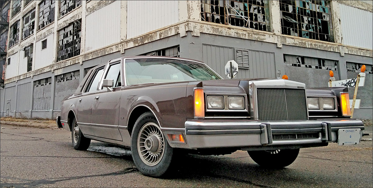 Kevin's 1984 Lincoln Town Car