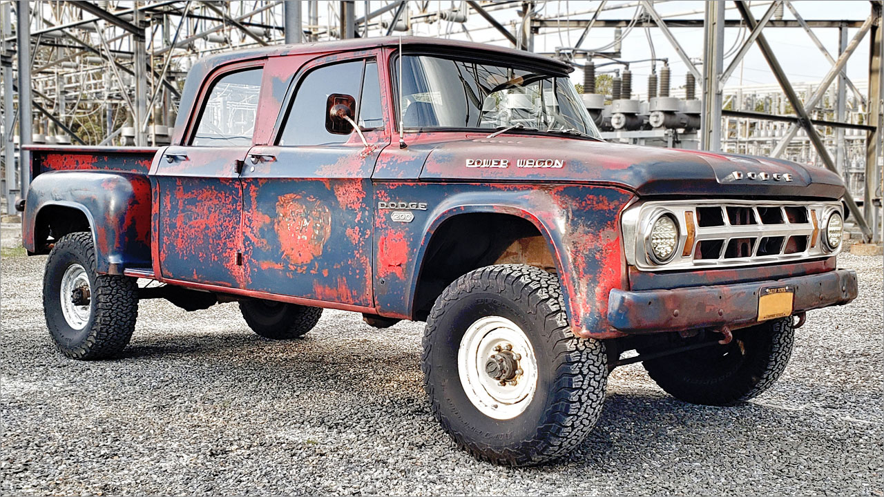 Vince's 1968 Dodge W200 Crew Cab Power Wagon