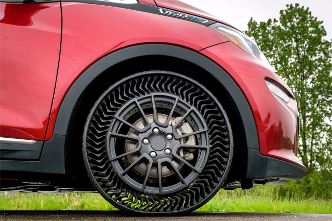 MICHELIN Uptis (Unique Puncture-Proof Tire System)